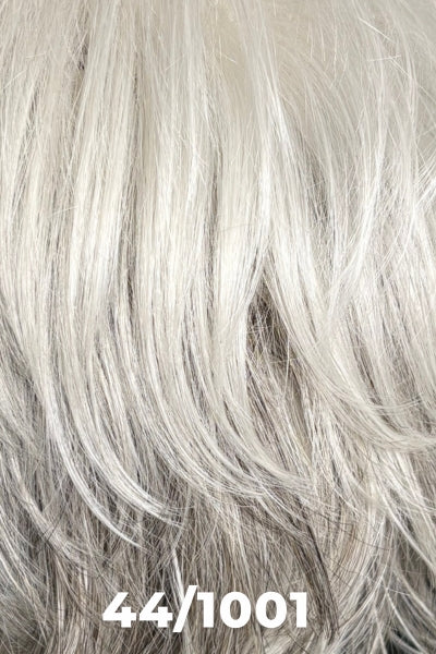 TressAllure - Short Shag - 44/1001. A three tone grey blended with a platinum grey front and a salt and pepper base.