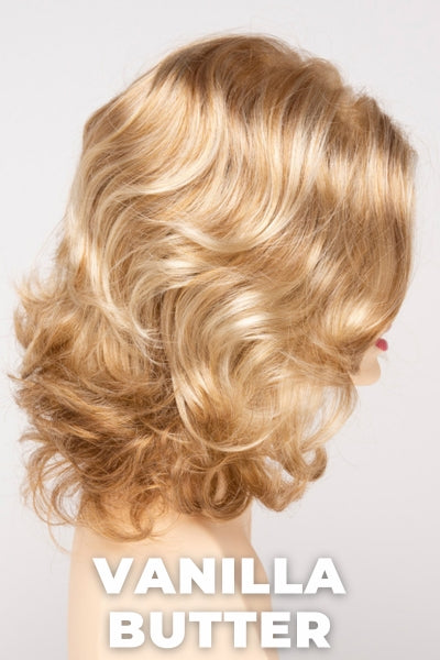 Color Swatch Vanilla Butter for Envy wig Jade. Golden blonde base with pale blonde and honey blonde highlights.