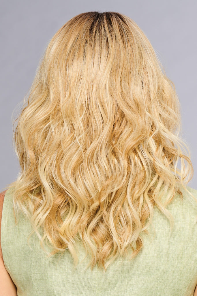 Back view of the wavy layered wig by Gabor.