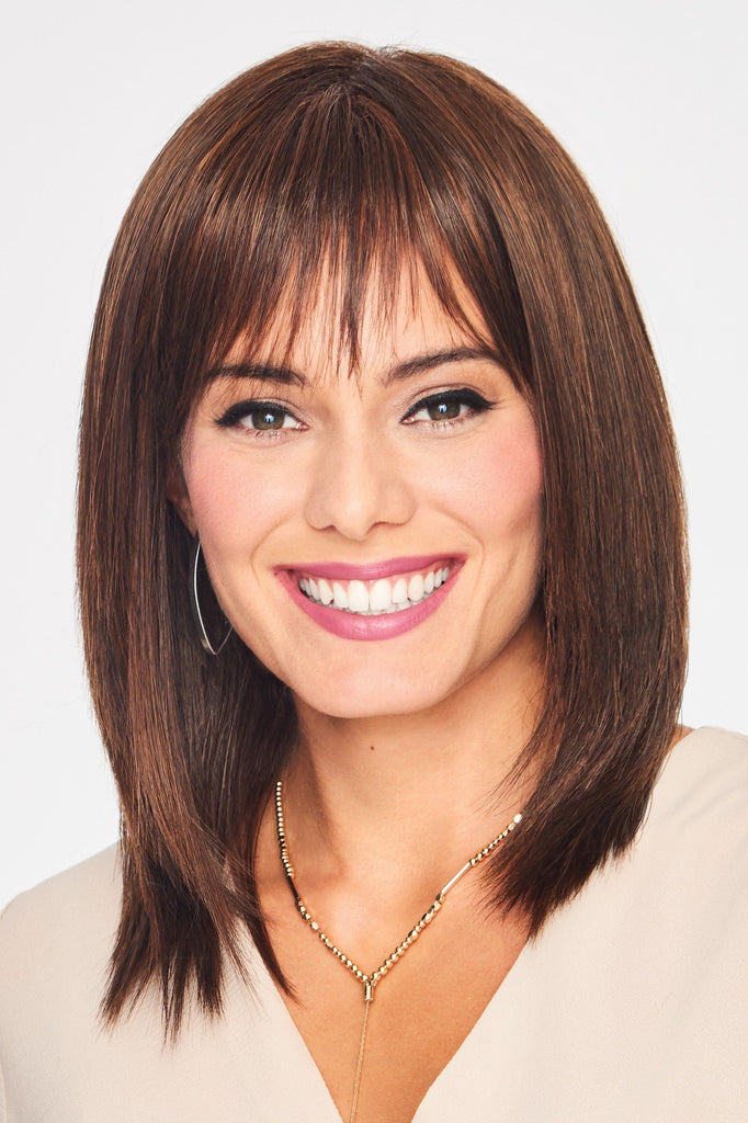 Model wearing Gabor wig Prosperity 1.